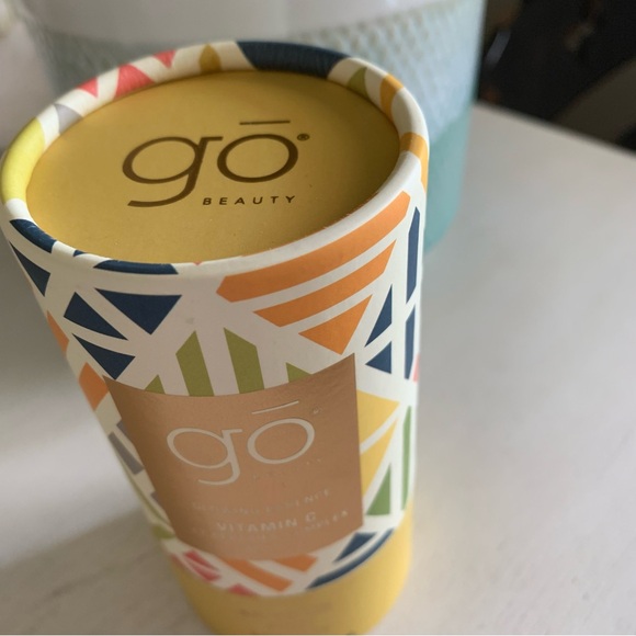 🆕 The Go Beauty GLOWING ESSENCE | VITAMIN C +7 PEPTIDES COMPLEX, DAY SERUM - Picture 8 of 9